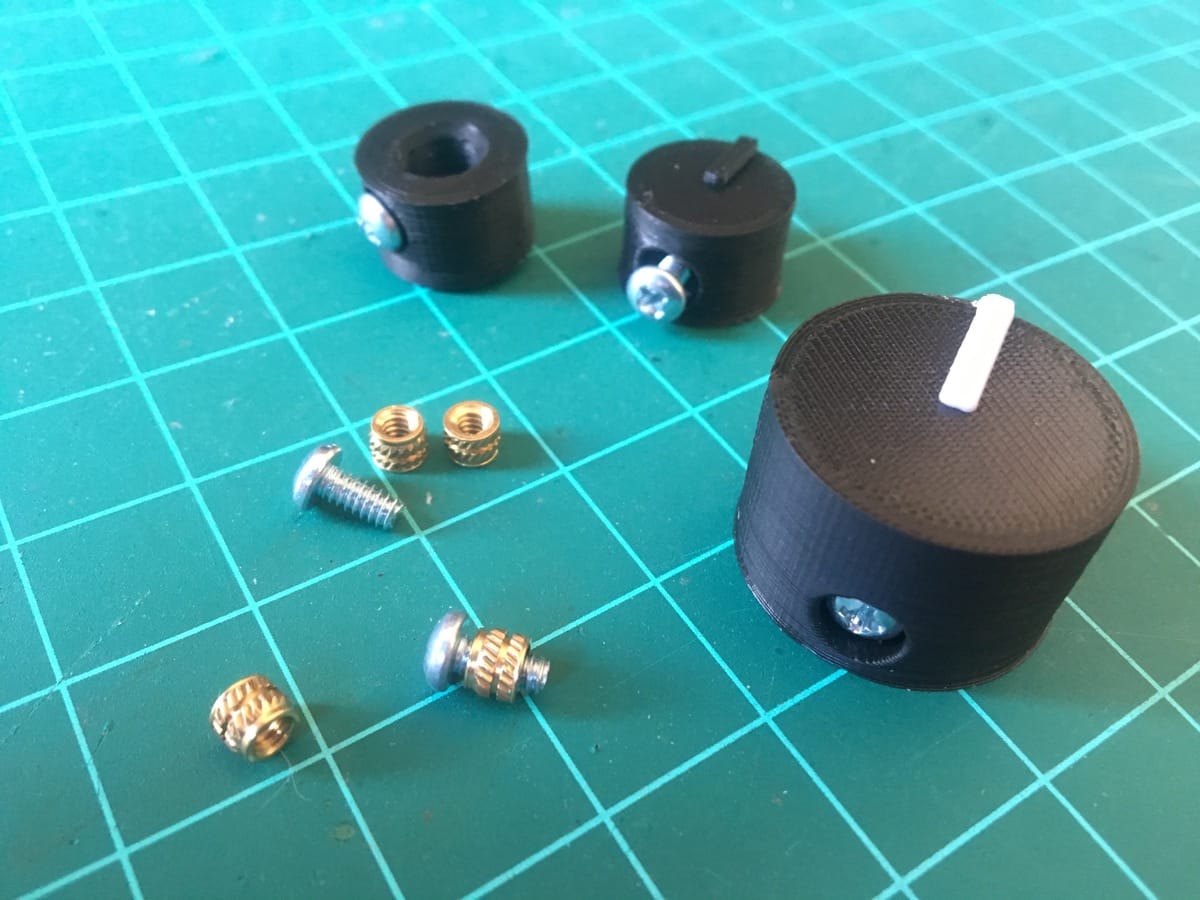 Potentiometer knobs with tension screws: threaded inserts and machine screws